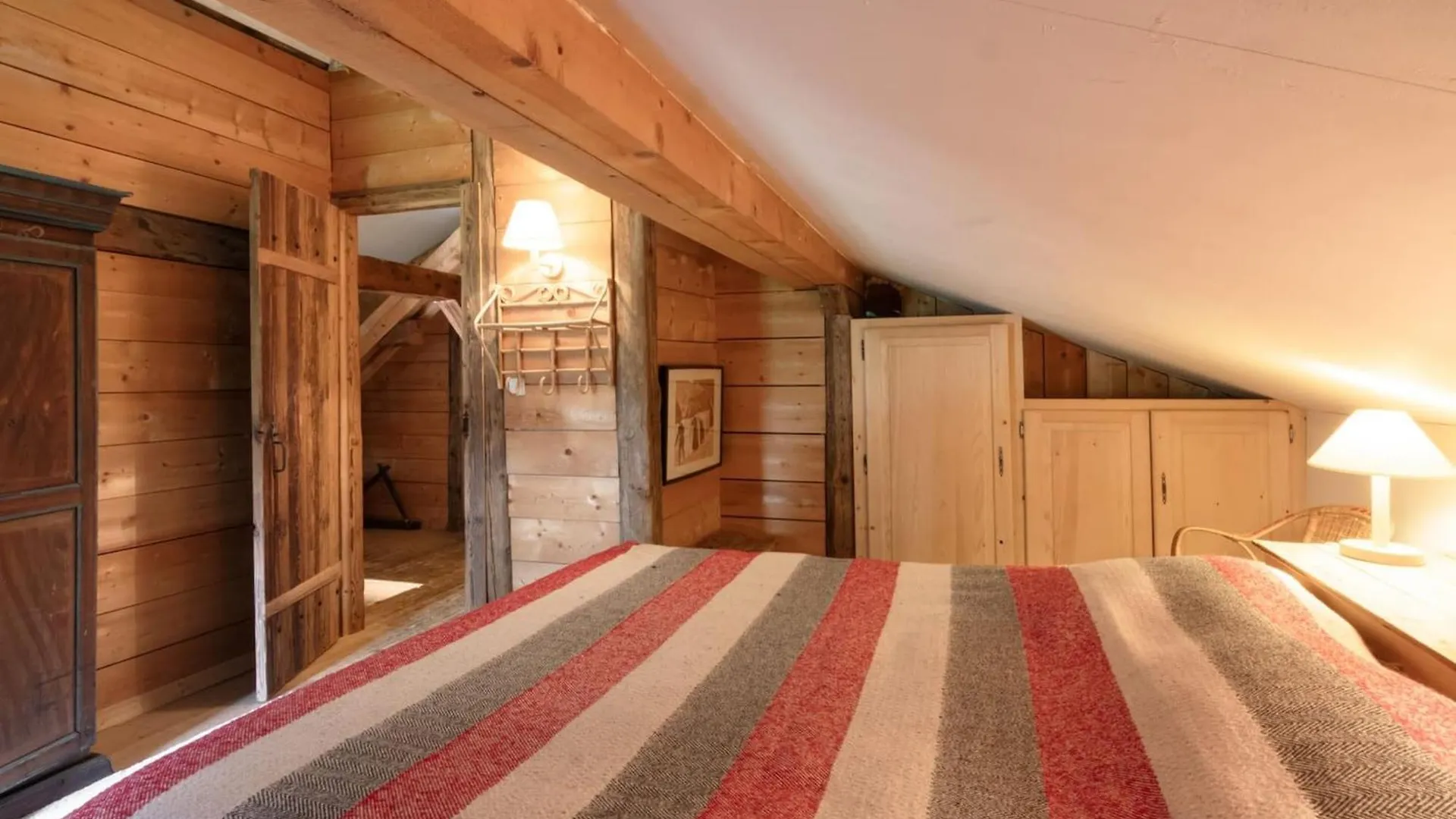 Chalet Le Ruisseau, Lindarets, Authentique, 11 Personnes Villa Montriond