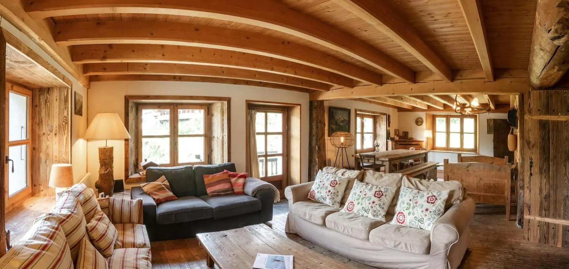 Le Ruisseau, Lindarets, Authentique, 11 Personnes Villa Montriond Chalet